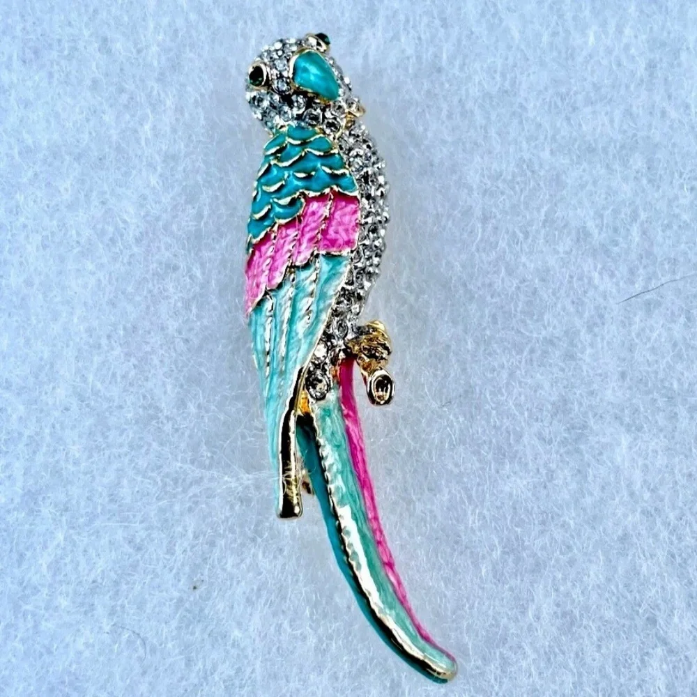 Gold tone blue and pink Parrot Brooch - Picture 1 of 2